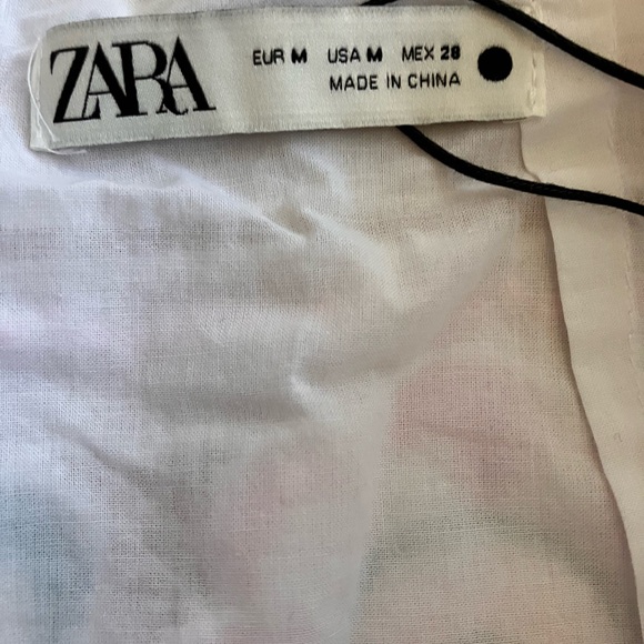 Floral Embroidered White Skirt - Picture 3 of 3